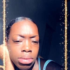 Meet your Posher, Renaysia